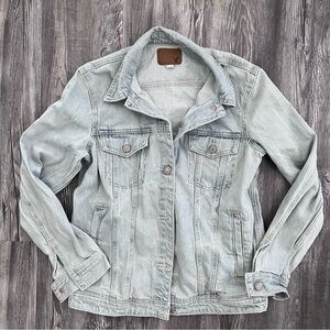 American Eagle Light Wash Distressed Denim Jacket